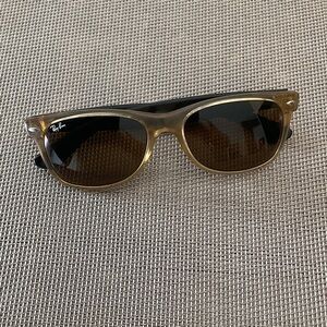 Classic Ray-Ban Tan & Black Sunglasses